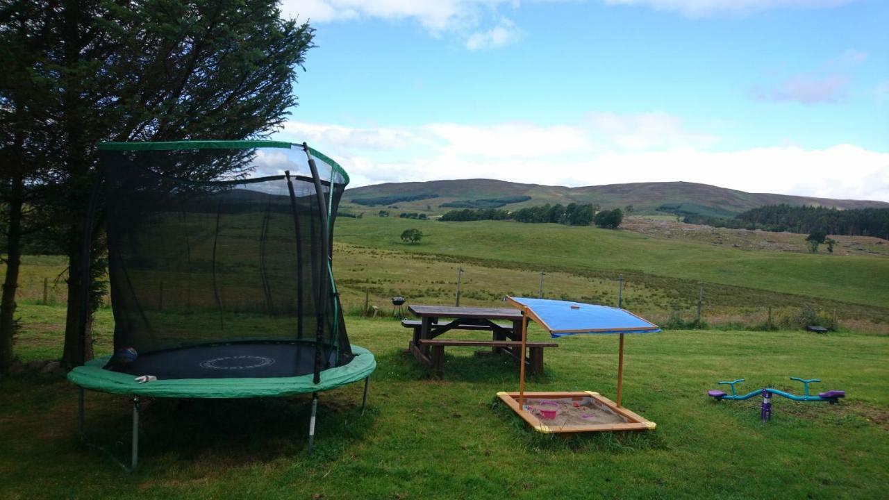 Scotland Paradise Relax Accommodation By Shooting Club Kirriemuir Balintore  Екстериор снимка