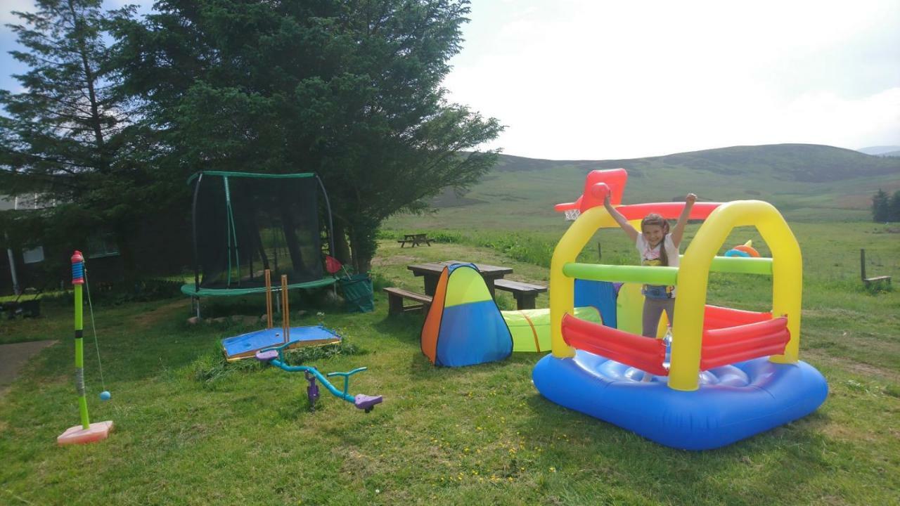 Scotland Paradise Relax Accommodation By Shooting Club Kirriemuir Balintore  Екстериор снимка